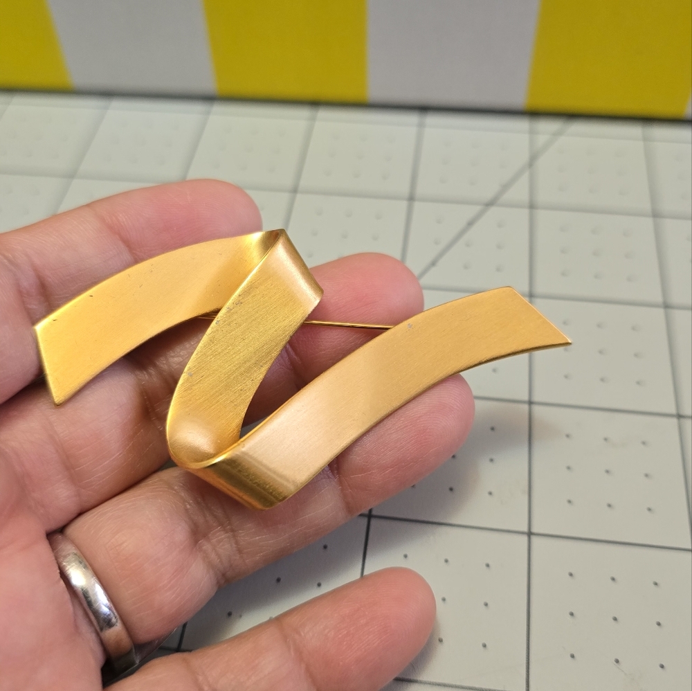 Monet Gold-Tone Ribbon Brooch - Picture 2 of 5